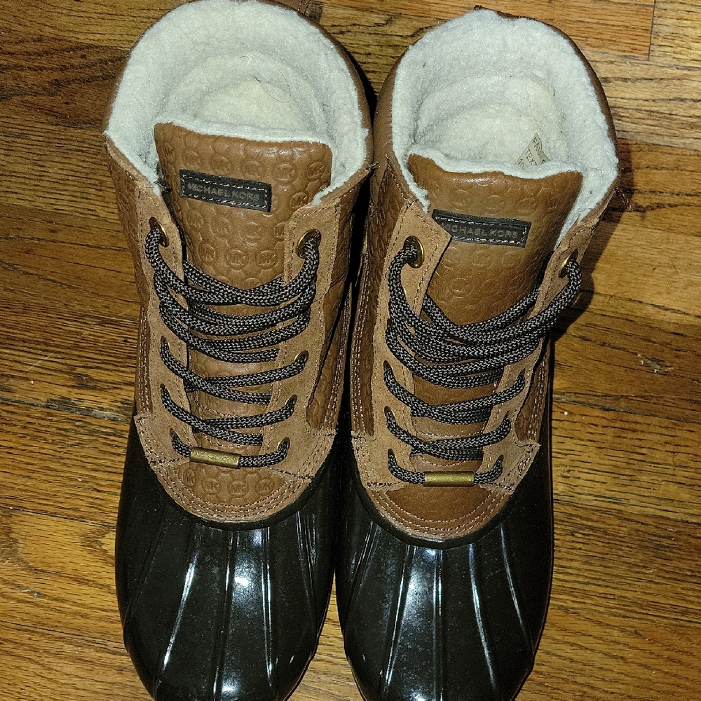 Michael Kors Tan and Black Lace-Up Boots